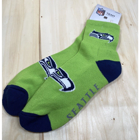NFL Football Seattle Seahawks Team Color‎ Socks Size Large Licensed NWT - Picture 1 of 7
